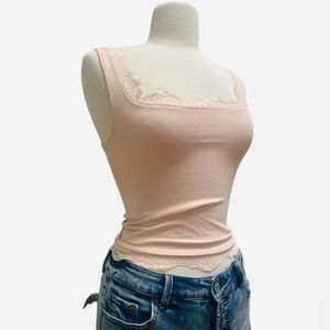 Elegant Lace Trim Chemise in Soft Pink